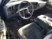 2001 Chevrolet Silverado 1500 LT z VIN 1GCEC19T11Z180375, wystawiony jako Copart lot #84170524 z przebiegiem 180 728 mil mil oraz Szkoda całkowita • Salvage title. Historia ofert i sprzedaży dostępna na DreamBid. Obrazek 8.