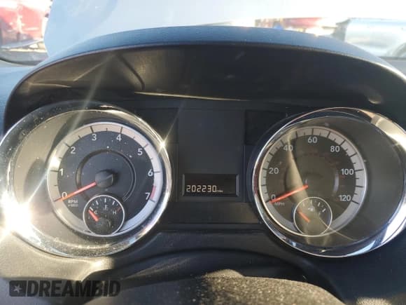 ✅ 2019 Dodge Grand Caravan SXT • VIN: 2C4RDGCG0KR699202 • Lot: 91455045. Wystawiony na Copart z przebiegiem 202 230 mil. Bezpłatny archiwum sprzedaży aukcyjnych z USA i szczegółowy raport historii pojazdu na DreamBid. Zdjęcie 9.