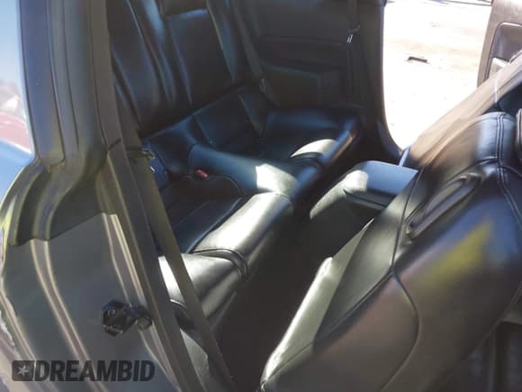 ✅ 2007 Ford Mustang Deluxe • VIN: 1ZVFT80N075279472 • Lot: 43406077. Listed on IAAI with 121,202 mi. Free auction sales archive from the USA and detailed vehicle history report at DreamBid. Image 8.