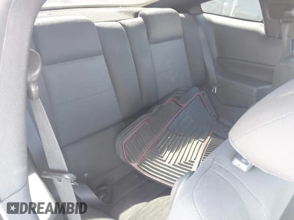 ✅ 2006 Ford Mustang Standard • VIN: 1ZVFT80N765121287 • Lot: 43442943. Listed on IAAI with 161,926 mi. Free auction sales archive from the USA and detailed vehicle history report at DreamBid. Image 8.