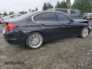 ✅ 2015 BMW 3 Series 328i xDrive • VIN: WBA3B5G57FNS12196 • Лот: 91198535. Опубликован ранее на Copart с пробегом 96 934 миль. Бесплатный доступ к архиву аукционных продаж из США и подробный отчёт об истории автомобиля на DreamBid. Изображение 3.