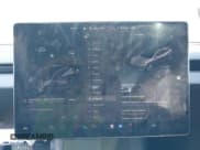 ✅ 2024 Tesla Model 3 • VIN: 5YJ3E1EA1RF749104 • Lot: 43182477. Wystawiony na IAAI z przebiegiem 18 569 mil. Bezpłatny archiwum sprzedaży aukcyjnych z USA i szczegółowy raport historii pojazdu na DreamBid. Zdjęcie 19.