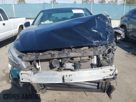 ✅ 2020 Nissan Altima SL • VIN: 1N4BL4EV9LC162827 • Lot: 43644448. Wystawiony na IAAI z przebiegiem 72 690 mil. Bezpłatny archiwum sprzedaży aukcyjnych z USA i szczegółowy raport historii pojazdu na DreamBid. Zdjęcie 6.