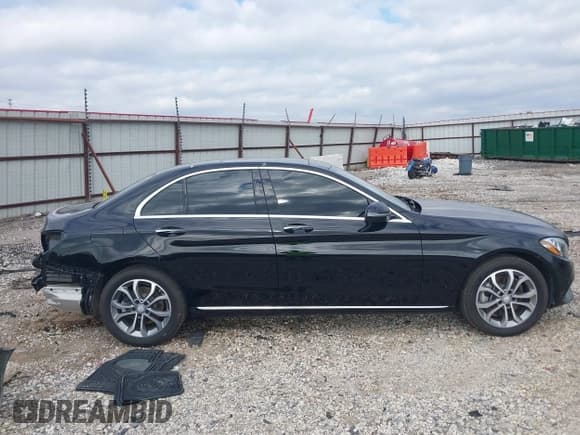 ✅ 2017 Mercedes-Benz C 300 • VIN: 55SWF4KB2HU201005 • Lot: 43624411. Listed on IAAI with 48,598 mi. Free auction sales archive from the USA and detailed vehicle history report at DreamBid. Image 14.