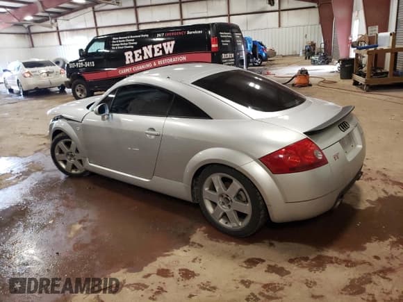 ✅ 2002 Audi TT • VIN: TRUWC28N621000987 • Lot: 58534055. Wystawiony na Copart z przebiegiem 153 573 mil. Bezpłatny archiwum sprzedaży aukcyjnych z USA i szczegółowy raport historii pojazdu na DreamBid. Zdjęcie 2.