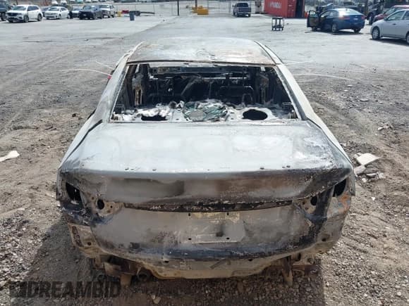 ✅ 2015 Chevrolet Impala LT • VIN: 1G1115SL5FU131411 • Lot: 41695646. Listed on IAAI with Not provided. Free auction sales archive from the USA and detailed vehicle history report at DreamBid. Image 15.