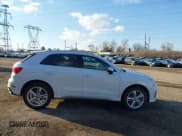 ✅ 2023 Audi Q3 S line Premium Plus • VIN: WA1EECF37P1025146 • Lot: 41520532. Wystawiony na IAAI z przebiegiem 36 717 mil. Bezpłatny archiwum sprzedaży aukcyjnych z USA i szczegółowy raport historii pojazdu na DreamBid. Zdjęcie 13.