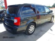 ✅ 2012 Chrysler Town & Country Touring • VIN: 2C4RC1BG8CR255357 • Lot: 43634371. Wystawiony na IAAI z przebiegiem 200 160 mil. Bezpłatny archiwum sprzedaży aukcyjnych z USA i szczegółowy raport historii pojazdu na DreamBid. Zdjęcie 4.