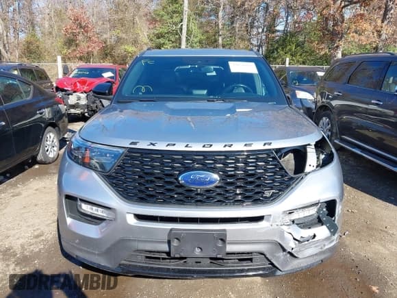✅ 2020 Ford Explorer ST • VIN: 1FM5K8GC1LGB61432 • Lot: 43650421. Wystawiony na IAAI z przebiegiem 83 099 mil. Bezpłatny archiwum sprzedaży aukcyjnych z USA i szczegółowy raport historii pojazdu na DreamBid. Zdjęcie 13.