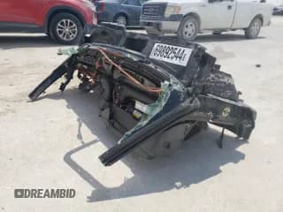 ✅ 2004 Chevrolet Silverado 1500 Z71 • VIN: 2GCEK13T741419825 • Лот: 69892544. Опубликован ранее на Copart с пробегом Не указан. Бесплатный доступ к архиву аукционных продаж из США и подробный отчёт об истории автомобиля на DreamBid. Изображение 3.