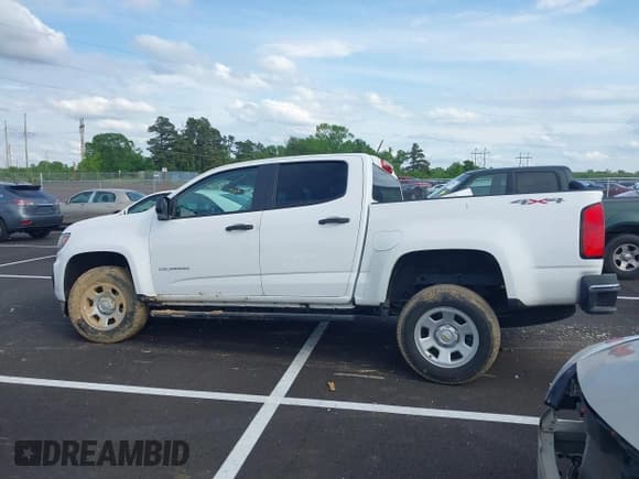 ✅ 2022 Chevrolet Colorado 4WD Work Truck • VIN: 1GCGTBEN6N1127343 • Lot: 42106816. Listed on IAAI with 26,676 mi. Free auction sales archive from the USA and detailed vehicle history report at DreamBid. Image 14.