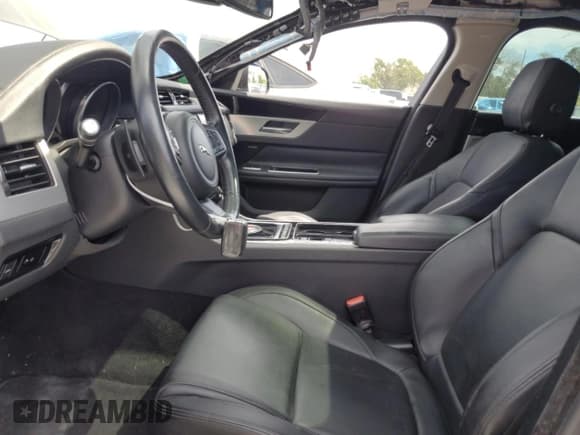 ✅ 2016 Jaguar XF 35t Premium • VIN: SAJBD4BV3GCY17762 • Lot: 81752875. Listed on Copart with 84,495 mi. Free auction sales archive from the USA and detailed vehicle history report at DreamBid. Image 7.