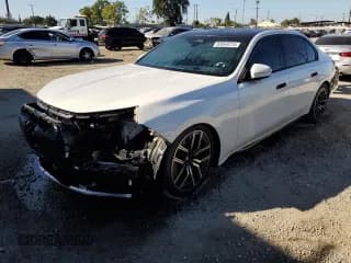 ✅ 2023 BMW 7 Series 740i • VIN: WBA23EH01PCM32913 • Лот: 92043315. Опубликован ранее на Copart с пробегом 29 713 миль. Бесплатный доступ к архиву аукционных продаж из США и подробный отчёт об истории автомобиля на DreamBid. Изображение 1.