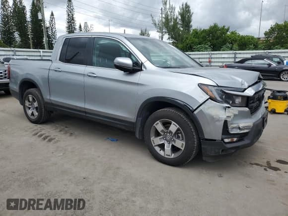 ✅ 2025 Honda Ridgeline RTL • VIN: 5FPYK3F56SB028544 • Lot: 86711245. Listed on Copart with 9,308 mi. Free auction sales archive from the USA and detailed vehicle history report at DreamBid. Image 4.