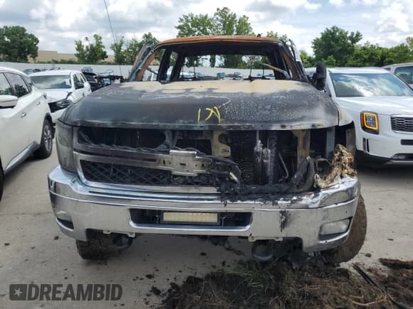 ✅ 2013 Chevrolet Silverado 2500HD LTZ • VIN: 1GC1KYEG8DF236675 • Lot: 64176685. Listed on Copart with Not provided. Free auction sales archive from the USA and detailed vehicle history report at DreamBid. Image 5.