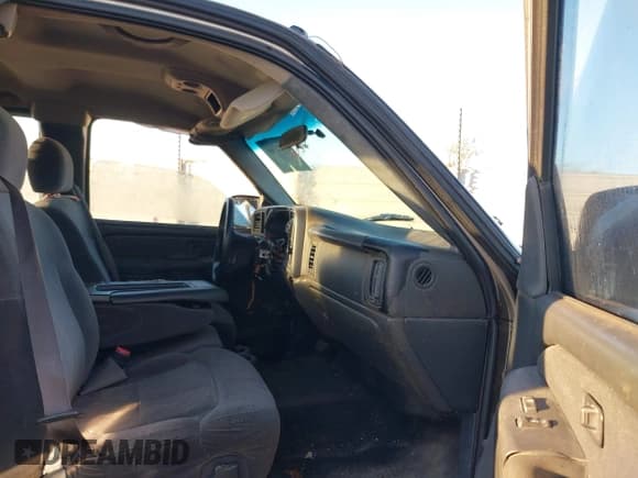 ✅ 2002 Chevrolet Silverado 1500 LS • VIN: 2GCEC19V421275069 • Лот: 43672360. Опубликован ранее на IAAI с пробегом 385 540 миль. Бесплатный доступ к архиву аукционных продаж из США и подробный отчёт об истории автомобиля на DreamBid. Изображение 5.