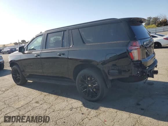 ✅ 2022 Chevrolet Suburban RST • VIN: 1GNSKEKD0NR296633 • Lot: 54446415. Listed on Copart with 34,461 mi. Free auction sales archive from the USA and detailed vehicle history report at DreamBid. Image 2.