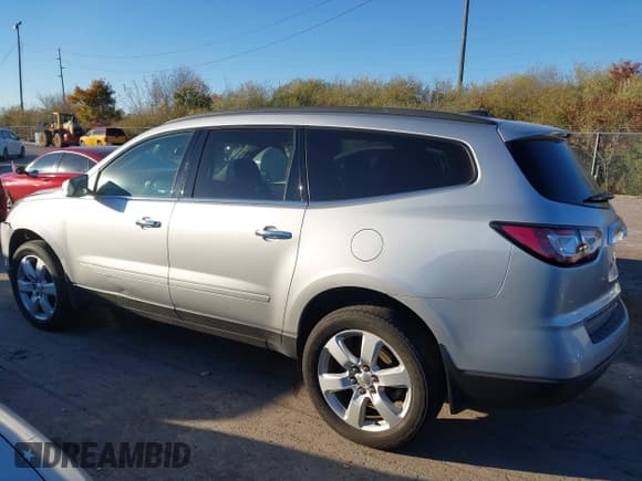 ✅ 2017 Chevrolet Traverse LT • VIN: 1GNKVGKD7HJ278894 • Lot: 43542365. Wystawiony na IAAI z przebiegiem 134 882 mil. Bezpłatny archiwum sprzedaży aukcyjnych z USA i szczegółowy raport historii pojazdu na DreamBid. Zdjęcie 14.