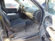 ✅ 2008 Chevrolet Silverado 2500HD 1LT • VIN: 1GCHK29K98E211015 • Lot: 42584905. Wystawiony na IAAI z przebiegiem 286 629 mil. Bezpłatny archiwum sprzedaży aukcyjnych z USA i szczegółowy raport historii pojazdu na DreamBid. Zdjęcie 5.