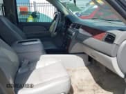 ✅ 2007 Chevrolet Tahoe LTZ • VIN: 1GNFC13097R308235 • Lot: 42516975. Listed on IAAI with 212,988 mi. Free auction sales archive from the USA and detailed vehicle history report at DreamBid. Image 5.