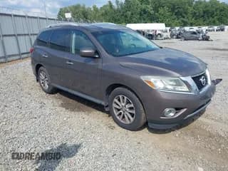 ✅ 2016 Nissan Pathfinder S • VIN: 5N1AR2MN5GC602845 • Lot: 42794507. Wystawiony na IAAI z przebiegiem 118 529 mil. Bezpłatny archiwum sprzedaży aukcyjnych z USA i szczegółowy raport historii pojazdu na DreamBid. Zdjęcie 1.