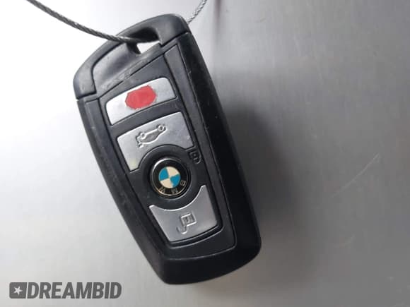 ✅ 2015 BMW 5 Series 528i • VIN: WBA5A5C54FD513855 • Lot: 43517834. Wystawiony na IAAI z przebiegiem 148 587 mil. Bezpłatny archiwum sprzedaży aukcyjnych z USA i szczegółowy raport historii pojazdu na DreamBid. Zdjęcie 11.