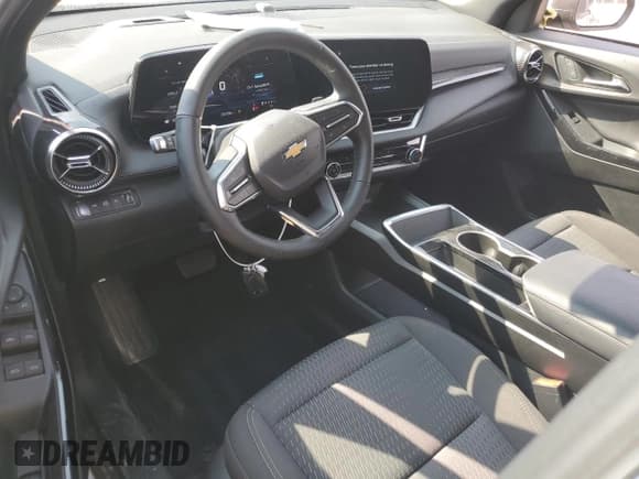 ✅ 2025 Chevrolet Equinox AWD LT • VIN: 3GNAXPEG0SL309799 • Lot: 80882865. Listed on Copart with 22,728 mi. Free auction sales archive from the USA and detailed vehicle history report at DreamBid. Image 8.