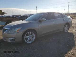 ✅ 2015 Nissan Altima S • VIN: 1N4BL3AP9FC132314 • Lot: 82508145. Listed on Copart with 146,496 mi. Free auction sales archive from the USA and detailed vehicle history report at DreamBid. Image 1.