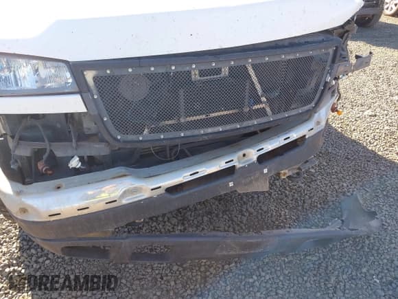 ✅ 2005 Chevrolet Silverado 2500HD LS • VIN: 1GCHK23245F872028 • Lot: 43368972. Listed on IAAI with 234,712 mi. Free auction sales archive from the USA and detailed vehicle history report at DreamBid. Image 22.