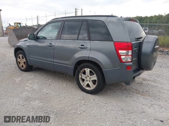 ✅ 2007 Suzuki Grand Vitara Luxury • VIN: JS3TE947374200952 • Lot: 43104384. Listed on IAAI with 184,395 mi. Free auction sales archive from the USA and detailed vehicle history report at DreamBid. Image 3.