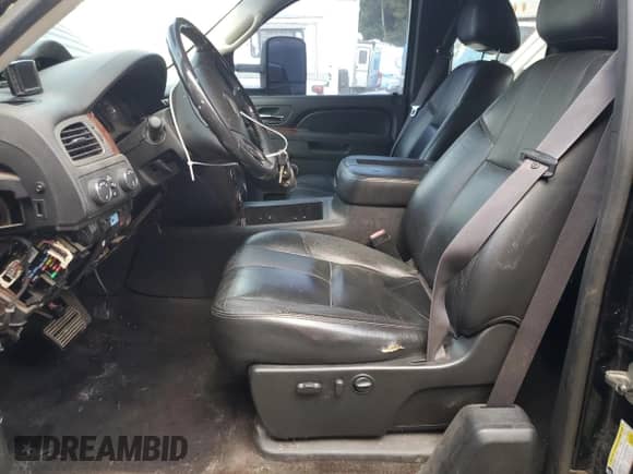 2011 Chevrolet Silverado 3500HD DRW LTZ с VIN 1GC5K1C84BZ222806, выставлен на аукционе Copart как лот 51666295 с пробегом Не указан миль и Списание • Salvage title. История ставок и продаж доступна на DreamBid. Изображение 7.