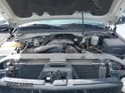 ✅ 2001 Chevrolet Silverado 2500HD LS • VIN: 1GCHC23GX1F202504 • Lot: 42361816. Wystawiony na IAAI z przebiegiem Nie podano. Bezpłatny archiwum sprzedaży aukcyjnych z USA i szczegółowy raport historii pojazdu na DreamBid. Zdjęcie 10.