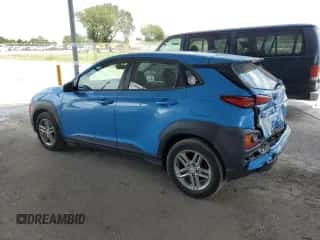 2018 Hyundai Kona SE z VIN KM8K12AA5JU174645, wystawiony jako Copart lot #63936183 z przebiegiem 51 904 mil mil oraz . Historia ofert i sprzedaży dostępna na DreamBid. Obrazek 2.
