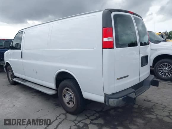 ✅ 2022 Chevrolet Express Cargo • VIN: 1GCWGAFP0N1146450 • Лот: 42119739. Опубликован ранее на IAAI с пробегом 50 440 миль. Бесплатный доступ к архиву аукционных продаж из США и подробный отчёт об истории автомобиля на DreamBid. Изображение 3.