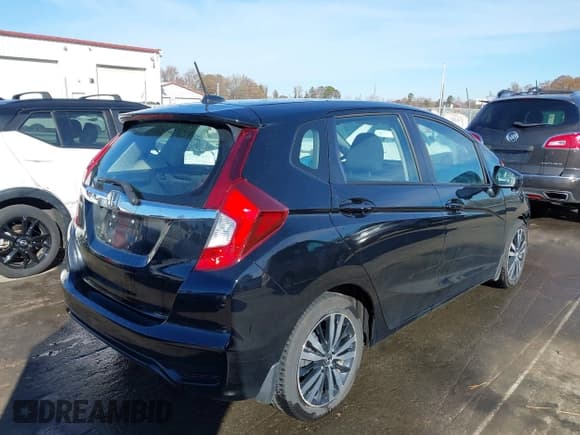 ✅ 2019 Honda Fit EX • VIN: 3HGGK5H86KM745157 • Lot: 43765182. Listed on IAAI with 72,498 mi. Free auction sales archive from the USA and detailed vehicle history report at DreamBid. Image 4.
