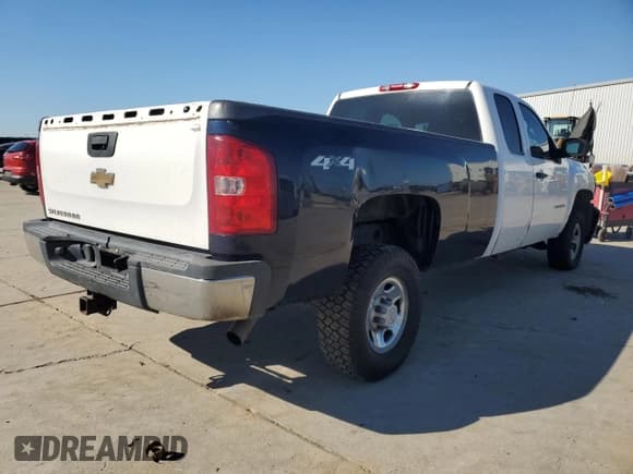 ✅ 2007 Chevrolet Silverado 2500HD Work Truck • VIN: 1GCHC29K37E505571 • Лот: 86473685. Опубликован ранее на Copart с пробегом Не указан. Бесплатный доступ к архиву аукционных продаж из США и подробный отчёт об истории автомобиля на DreamBid. Изображение 3.