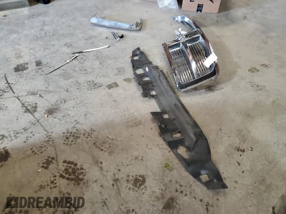 ✅ 2010 Dodge 1500 SLT • VIN: 1D7RV1GT7AS197985 • Lot: 91195525. Listed on Copart with 83,246 mi. Free auction sales archive from the USA and detailed vehicle history report at DreamBid. Image 12.