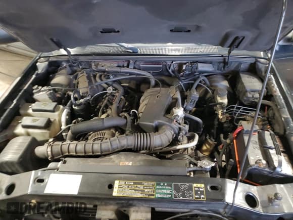 ✅ 2005 Ford Ranger XL • VIN: 1FTYR11U95PA16048 • Лот: 84427424. Опубликован ранее на Copart с пробегом 98 935 миль. Бесплатный доступ к архиву аукционных продаж из США и подробный отчёт об истории автомобиля на DreamBid. Изображение 11.