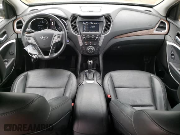 ✅ 2018 Hyundai Santa Fe Limited • VIN: 5XYZUDLA4JG549784 • Лот: 70005283. Опубликован ранее на Copart с пробегом 47 686 миль. Бесплатный доступ к архиву аукционных продаж из США и подробный отчёт об истории автомобиля на DreamBid. Изображение 8.