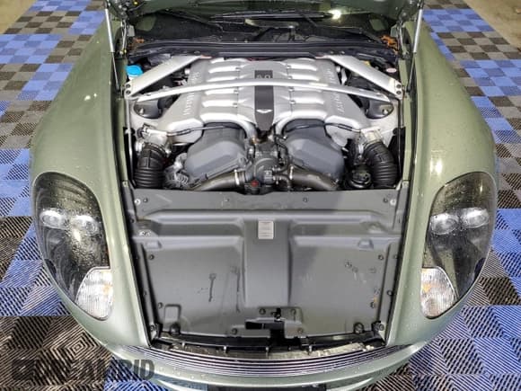 ✅ 2005 Aston Martin DB9 • VIN: SCFAD01A25GA00018 • Lot: 84703534. Listed on Copart with 19,831 mi. Free auction sales archive from the USA and detailed vehicle history report at DreamBid. Image 11.