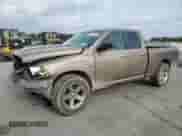 2010 Dodge 1500 Laramie z VIN 1D7RV1GT0AS183037, wystawiony jako Copart lot #51222285 z przebiegiem 214 355 mil mil oraz Szkoda całkowita • Salvage title. Historia ofert i sprzedaży dostępna na DreamBid. Obrazek 1.