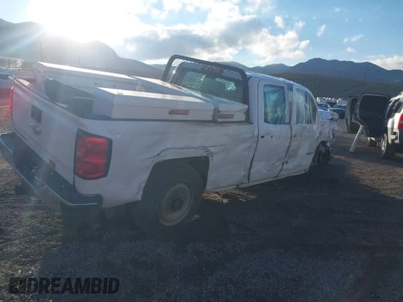 ✅ 2015 Chevrolet Silverado 2500HD Work Truck • VIN: 1GC2KUEG9FZ534540 • Лот: 43417176. Опубликован ранее на IAAI с пробегом 205 742 миль. Бесплатный доступ к архиву аукционных продаж из США и подробный отчёт об истории автомобиля на DreamBid. Изображение 4.