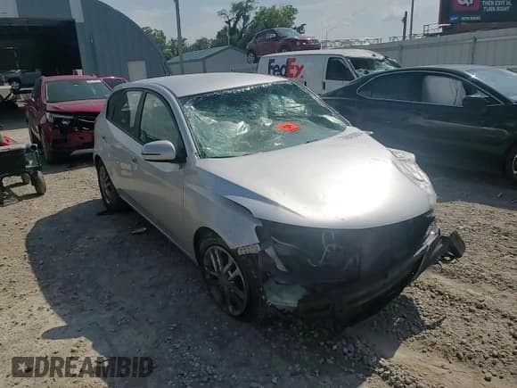 ✅ 2011 Kia Forte EX • VIN: KNAFU5A2XB5328606 • Лот: 65976925. Опубликован ранее на Copart с пробегом Не указан. Бесплатный доступ к архиву аукционных продаж из США и подробный отчёт об истории автомобиля на DreamBid. Изображение 13.