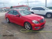 ✅ 2014 Mercedes-Benz C 250 Sport • VIN: WDDGF4HBXEA937729 • Lot: 42511941. Wystawiony na IAAI z przebiegiem Nie podano. Bezpłatny archiwum sprzedaży aukcyjnych z USA i szczegółowy raport historii pojazdu na DreamBid. Zdjęcie 13.