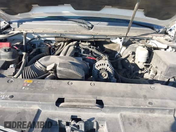 2012 Chevrolet Suburban LT z VIN 1GNSKJE74CR256132, wystawiony jako IAAI lot #43120737 z przebiegiem 195 627 mil mil oraz . Historia ofert i sprzedaży dostępna na DreamBid. Obrazek 10.