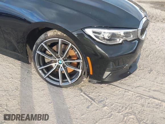 ✅ 2022 BMW 3 Series 330i xDrive • VIN: WBA5R7C09NFL66279 • Lot: 43564138. Listed on IAAI with 59,058 mi. Free auction sales archive from the USA and detailed vehicle history report at DreamBid. Image 6.