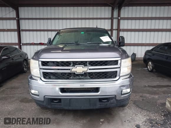 ✅ 2011 Chevrolet Silverado 2500HD LT • VIN: 1GC1KXCG9BF100288 • Lot: 43818600. Listed on IAAI with 246,365 mi. Free auction sales archive from the USA and detailed vehicle history report at DreamBid. Image 12.