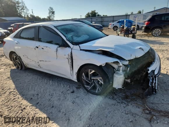 ✅ 2025 Hyundai Elantra Limited • VIN: KMHLP4DG1SU894962 • Лот: 86849625. Опубликован ранее на Copart с пробегом 16 453 миль. Бесплатный доступ к архиву аукционных продаж из США и подробный отчёт об истории автомобиля на DreamBid. Изображение 4.