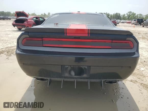 ✅ 2013 Dodge Challenger Rallye Redline • VIN: 2C3CDYAG0DH554222 • Lot: 65725164. Wystawiony na Copart z przebiegiem 177 815 mil. Bezpłatny archiwum sprzedaży aukcyjnych z USA i szczegółowy raport historii pojazdu na DreamBid. Zdjęcie 6.