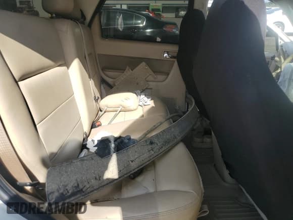 ✅ 2009 Ford Escape Limited • VIN: 1FMCU04789KC47904 • Lot: 69467205. Wystawiony na Copart z przebiegiem Nie podano. Bezpłatny archiwum sprzedaży aukcyjnych z USA i szczegółowy raport historii pojazdu na DreamBid. Zdjęcie 11.